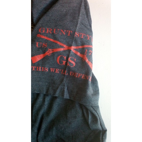 Grunt Style T-Shirt Mens M Dark Gray Rifle It's in my DNA New - Picture 5 of 10